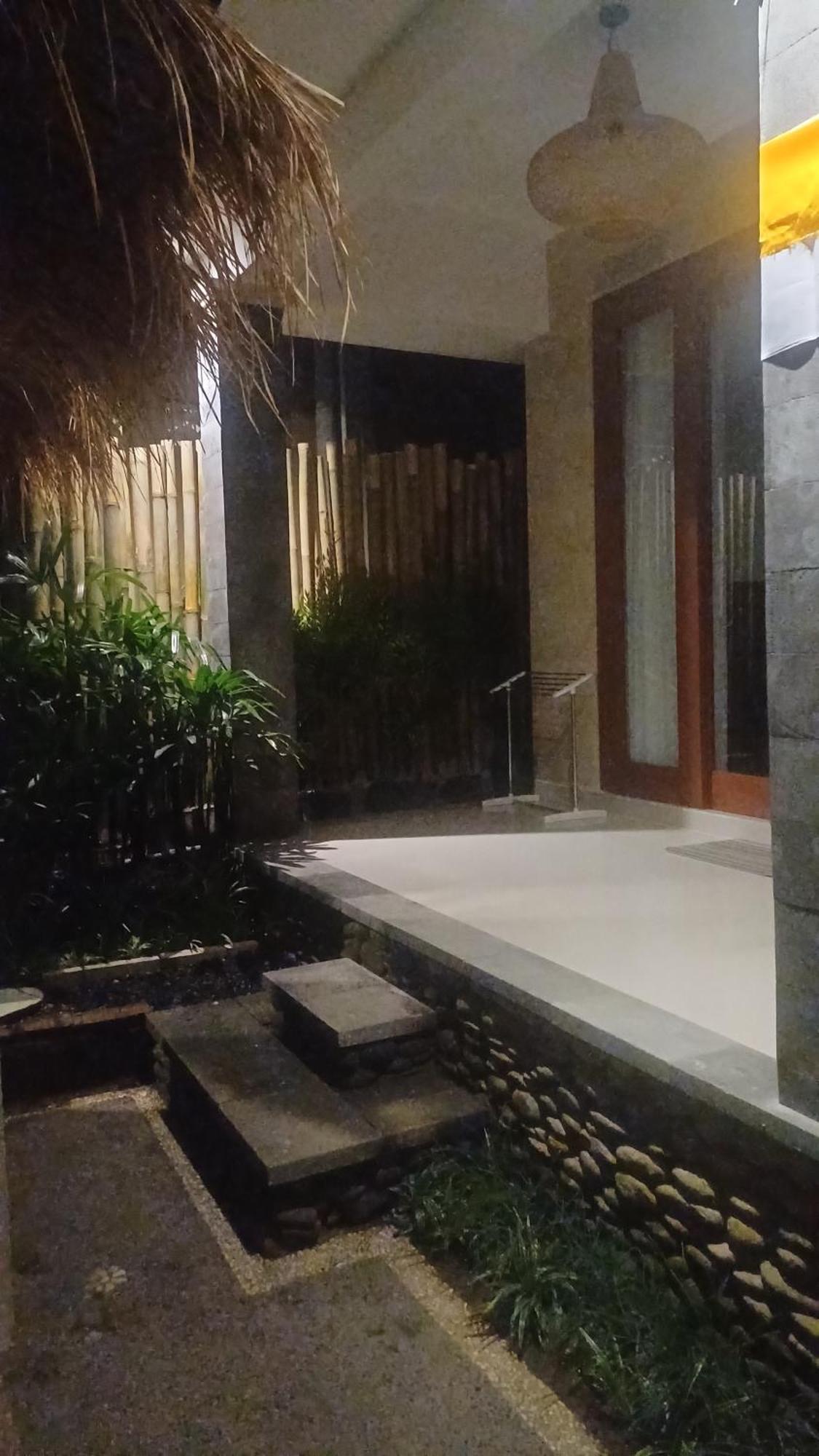 Nu Graha Guesthouse Ubud Eksteriør billede